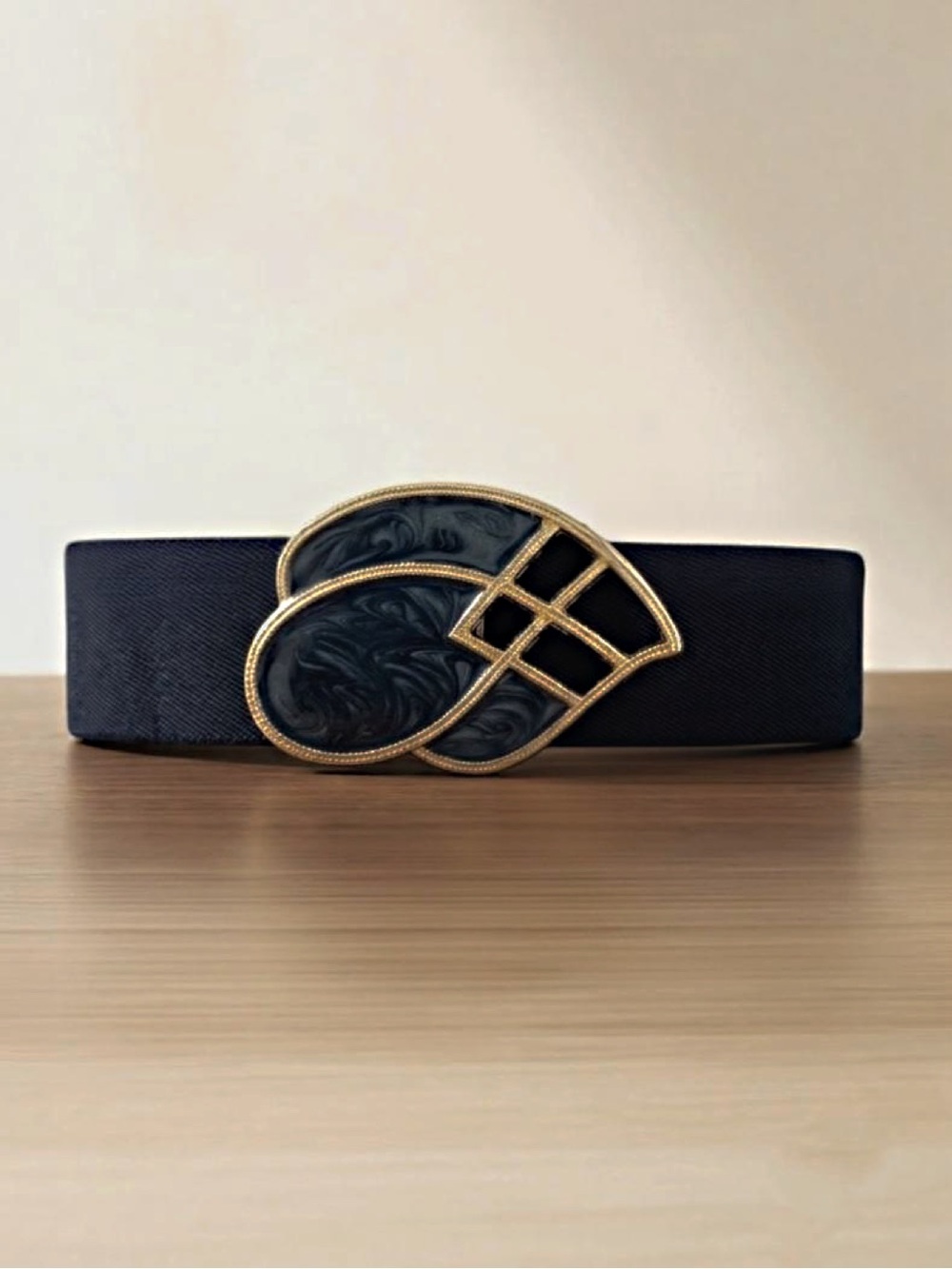 Vintage 80s Day-Lor Navy Stretch Belt Ornate Gold & Enamel Sz Medium - Picture 6 of 8